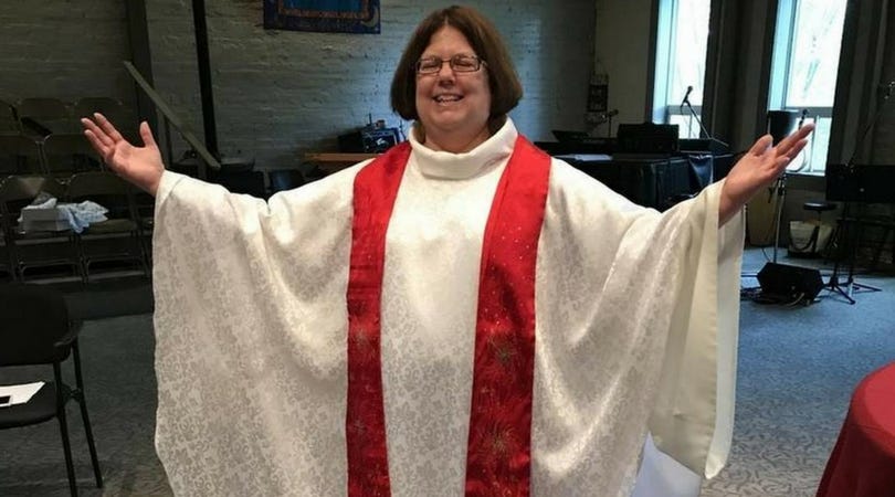 Kardinal Müller dan Schönborn: Penahbisan Perempuan dalam Gereja Katolik itu Mustahil