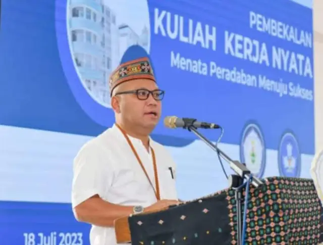 Breaking News: Romo Max Regus Ditunjuk Paus Fransiskus Jadi Uskup Pertama Labuan Bajo